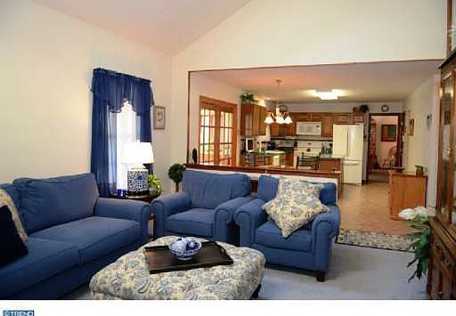 3rd image of 2308 Hannahs Ln
