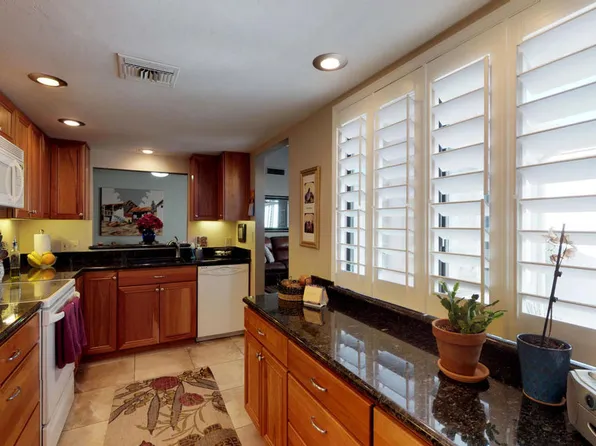 2466 N Palo Hacha Dr, Tucson, AZ 85745