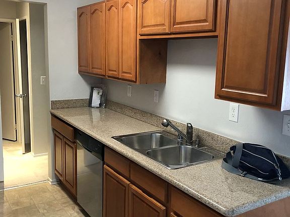 3rd image of 98 Marina Lakes Dr
