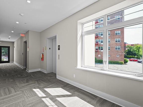 4th image of 70A Croton St #2