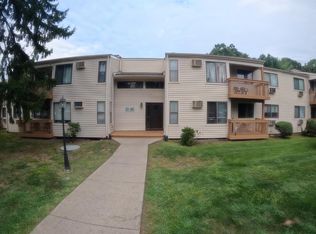 30 Woodland Dr #30, Cromwell, CT 06416