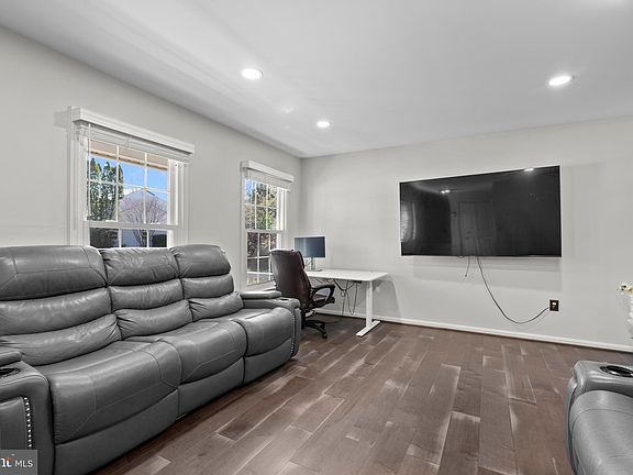 5th image of 3235 Allness Ln