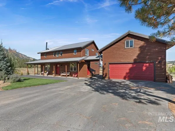 34 Crosstimber Loop, Garden Valley, ID 83622