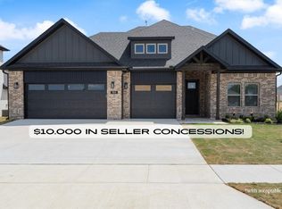 1911 Mumbai Rd, Centerton, AR 72719