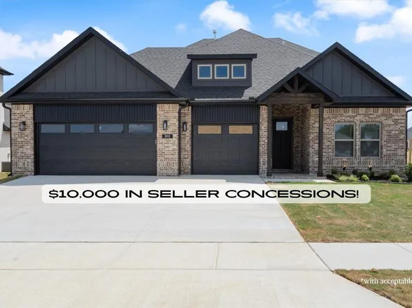 1911 Mumbai Rd, Centerton, AR 72719