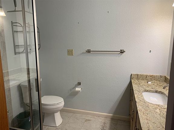 5th image of 406 Avenue B