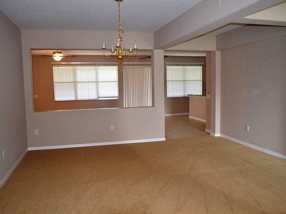 5th image of 4885 Stone Acres Cir