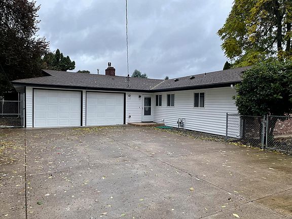 2nd image of 13104 NE 12th Ave