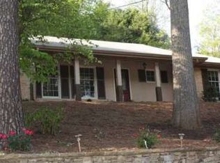 524 Colewood Way, Sandy Springs, GA 30328