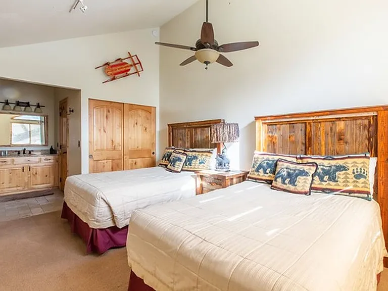 2025 Canyons Resort Dr #S6 — Photo 13
