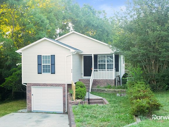 2nd image of 978 Braxton Dr