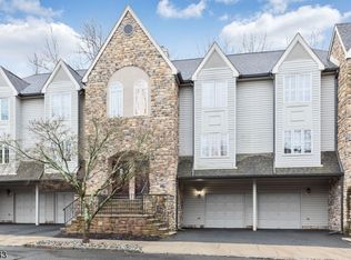 3 Starling Way, Berkeley Heights, NJ 07922