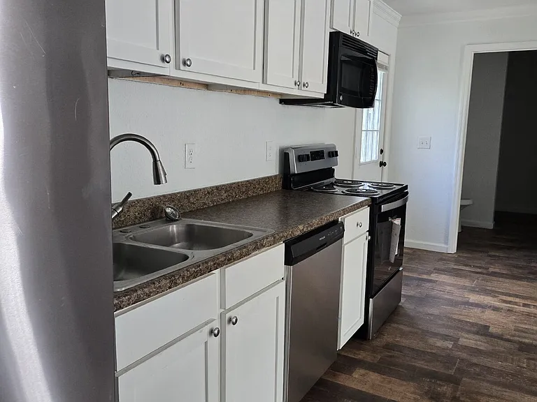 39 Laney Ln #A — Photo 6