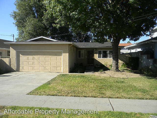 1st image of 33633 6th St