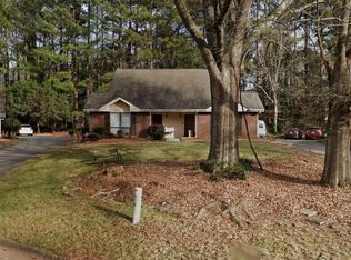 536 Plymouth Ln, Alpharetta, GA 30009