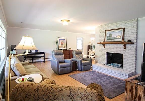 2nd image of 3103 Cheryl Dr