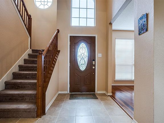 2nd image of 3124 Cantura Dr