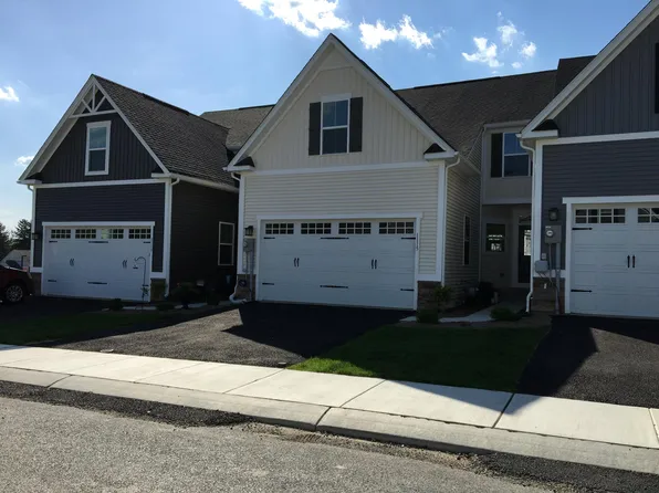 1115 Greenleigh Dr, York, PA 17403
