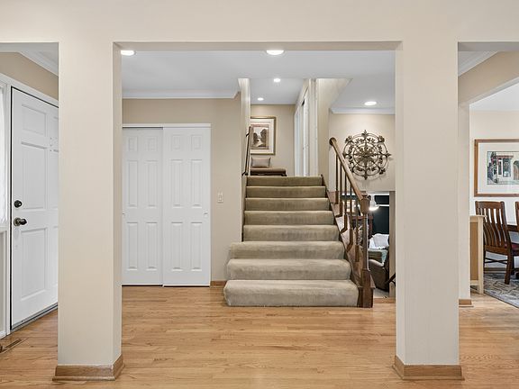 2nd image of 821 Blue Mound Dr