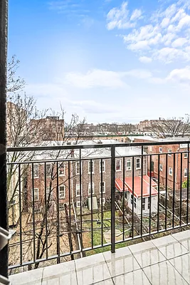 Rented by Compass | media 27