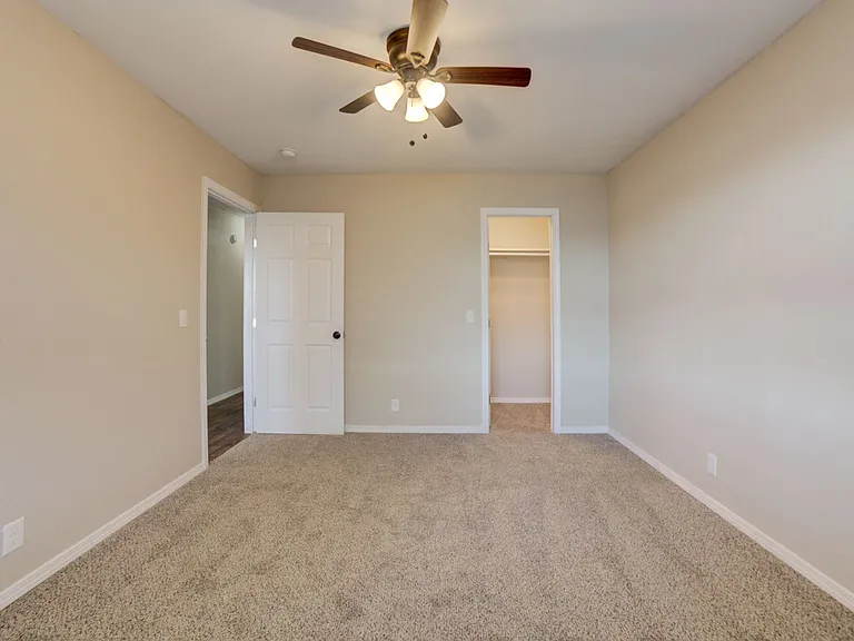 S 79th E Ave Duplex — Photo 17
