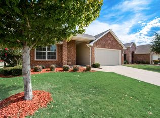 1409 Cockatiel Dr, Little Elm, TX 75068