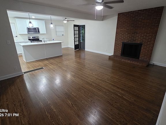 4th image of 4829 Fielding Way