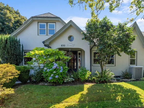 830 NE Cesar E Chavez Blvd, Portland, OR 97232