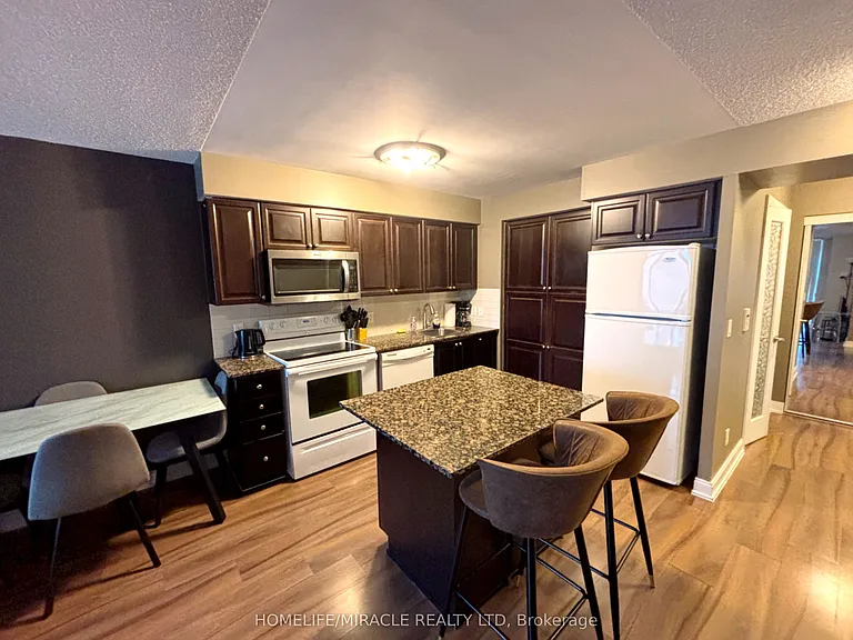 330 Burnhamthorpe Rd W #510 — Photo 7