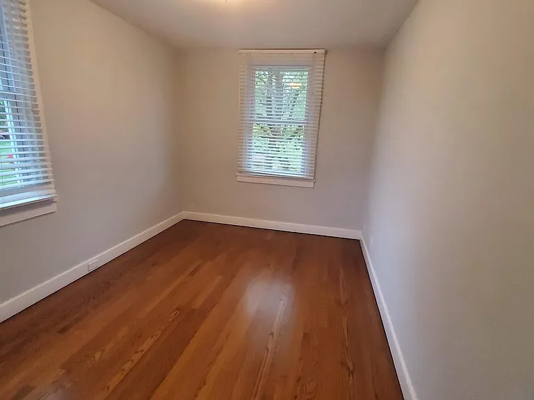 1590 W Old Mill Rd — Photo 13