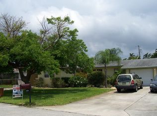 2524 Blossom Rd, West Palm Beach, FL 33406