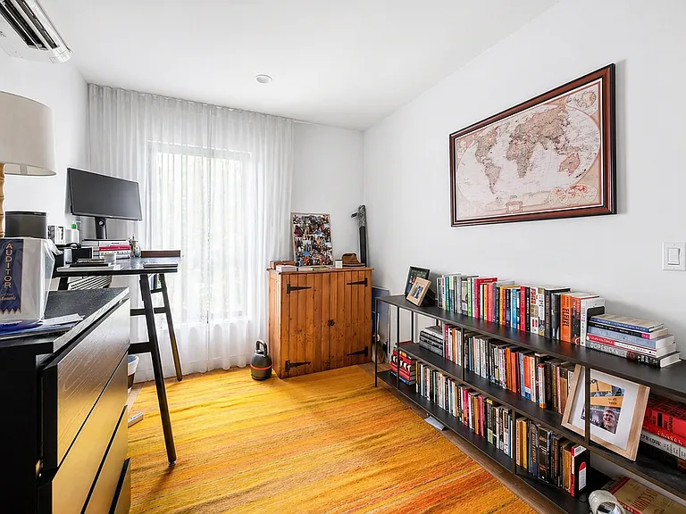 163 Roebling St #GARDEN — Photo 3