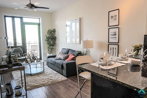 Rented by EXR | media 4