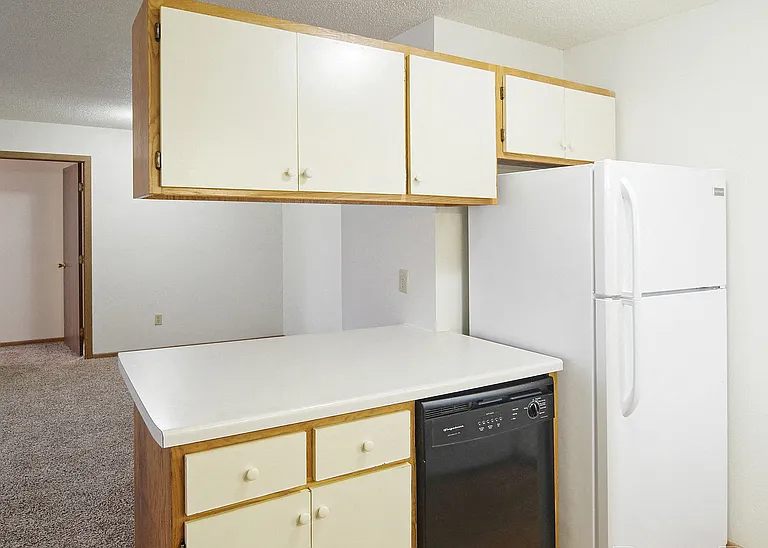 Westminster Apartments — Photo 6