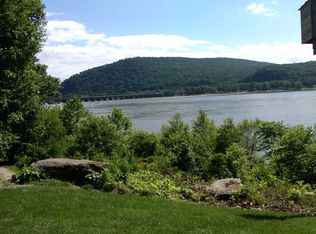 128 Millwood Dr, Harrisburg, PA 17110