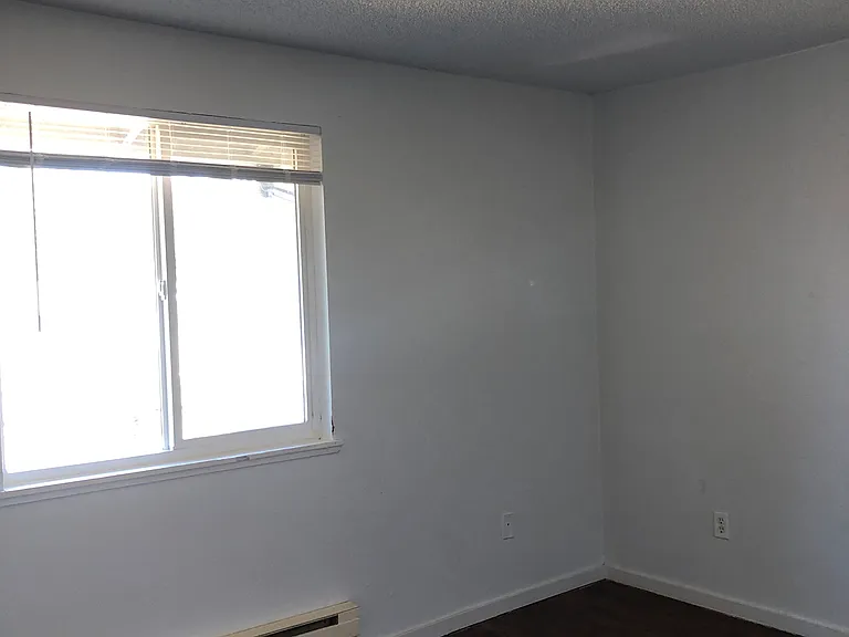 1928 E 56th St #28 — Photo 8
