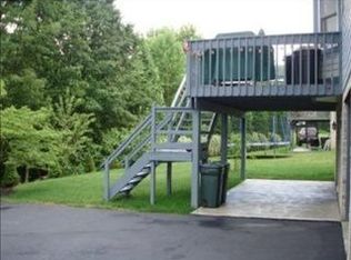 111 Rose Ct S, Delmont, PA