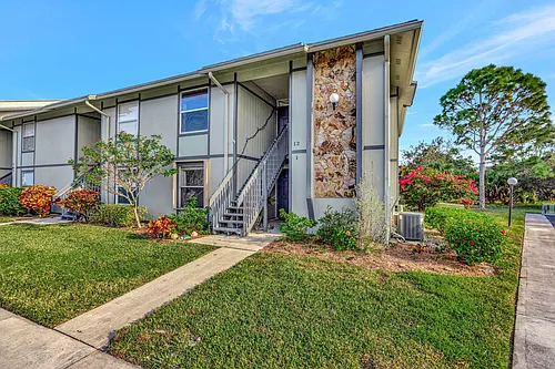 8132 SE Croft Cir #A-1 Photo 1 8132 SE Croft Cir #A-1 Photo 1