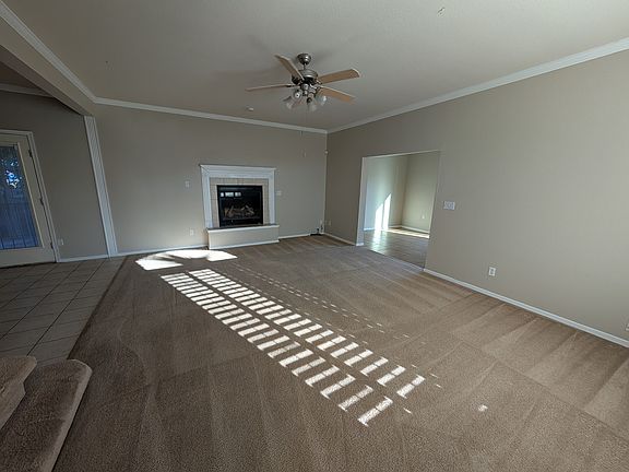 2nd image of 805 Bonnie Ct