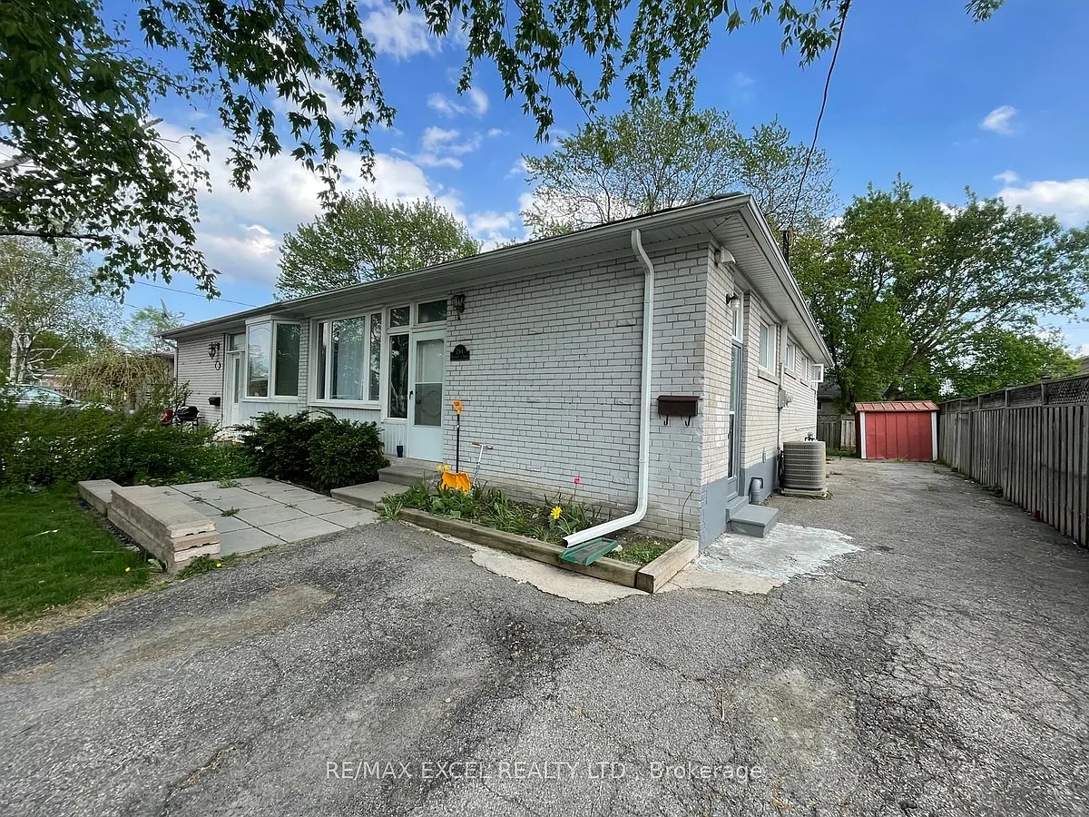 Building Photo - 244 Demaine Cres #BASEMENT