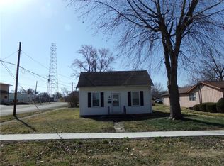 800 S 4th St, Shelbyville, IL 62565