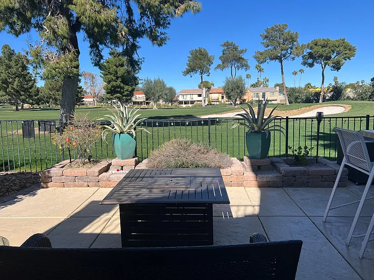 3151 Bel Air Dr — Photo 28
