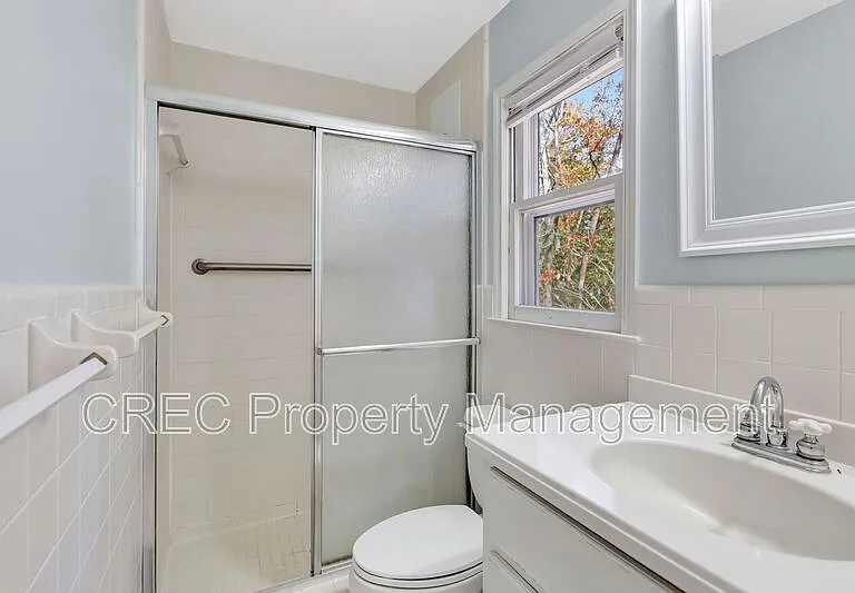 321 Shaftesbury Ln — Photo 21