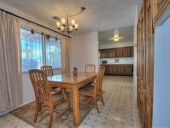 4th image of 3404 Delamar Ave NE