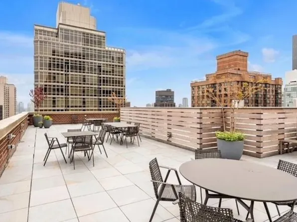 245 East 54th Street image 8 of 10