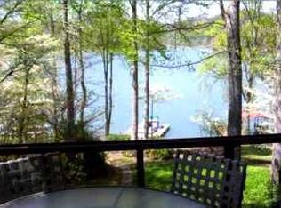 946 Walker Point Rd, Hayesville, NC 28904