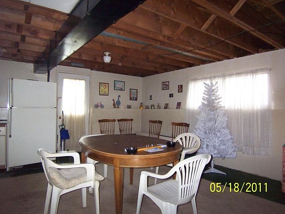 3rd image of 42 Cedar Grove Dr