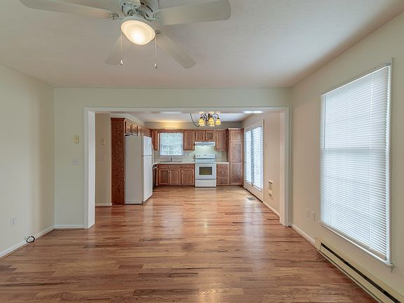 4th image of 592 Lime Kiln Rd
