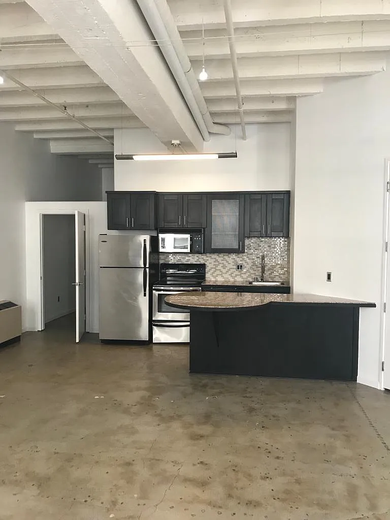 1 bed, 750 sqft, $1,950 — Photo 1