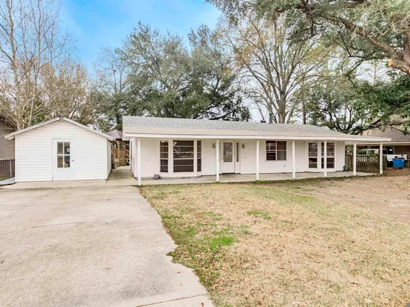 3435 Lejeune St, Livonia, LA 70755